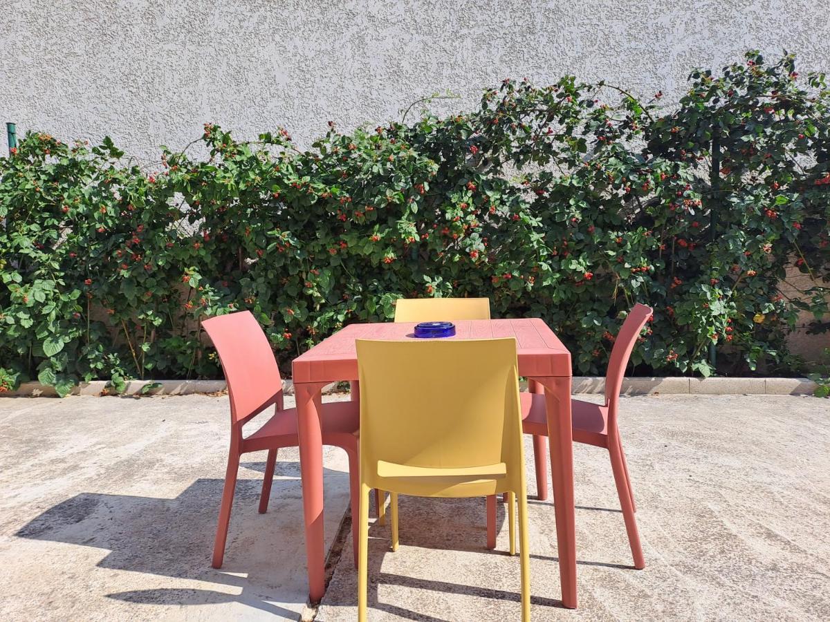 Appartement Avec Exterieur Et Parking Gratuit 佩皮尼昂 外观 照片